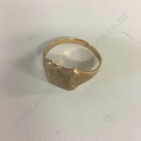 Mens Gold  Signet Ring Stamped 9 Ct
