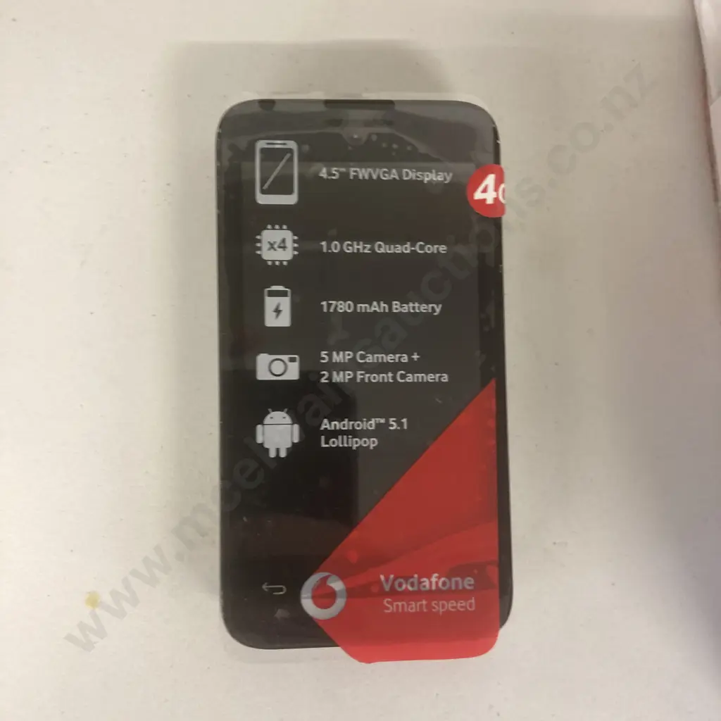 Vodafone 785 Smart 4 Mini Tech White Mobile Phone, Charger & Original Box, Pair of Vodafone 4G Mobile Phones & Cases Image 1++