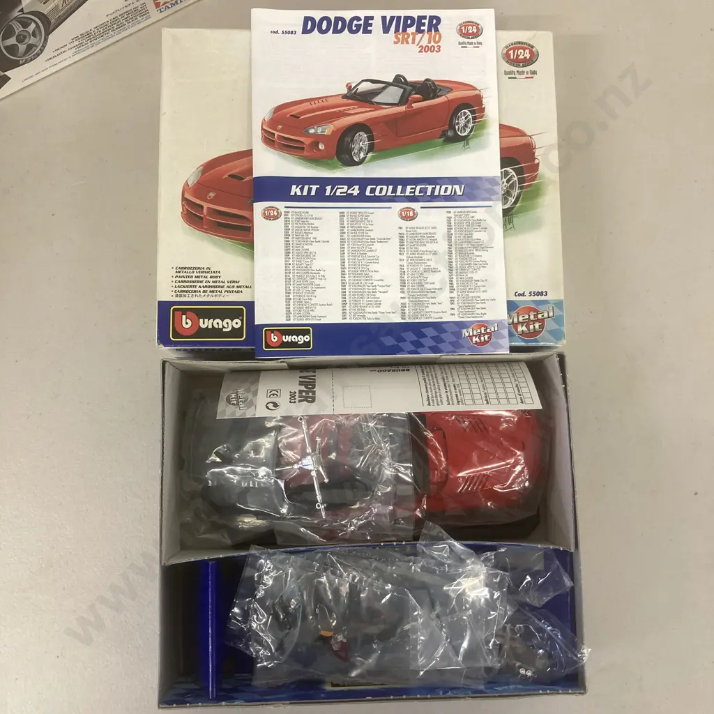 Tamiya HONDA PIAA ACCORD VTEC 1/24 Model Kit & Burago Dodge Viper SRT/10 2003 Scale 1/24 Metal Kit Image 1++