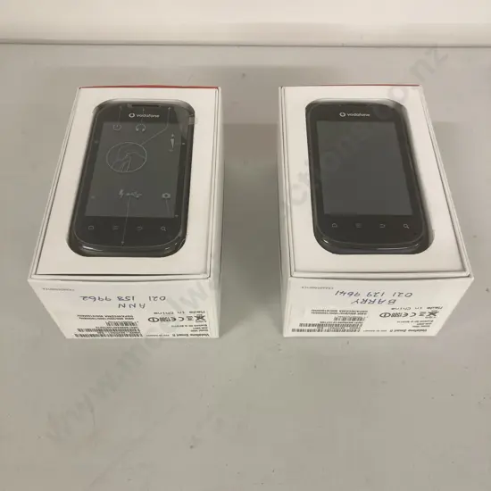 Pair of Vodafone V860 Smart II Gun Grey Mobile Phones, Chargers, Original Boxes