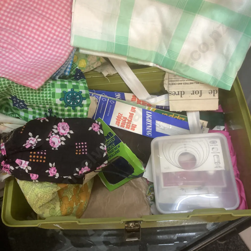 Green Plastic Sewing Box With Threads, Fabric Etc Image 1++