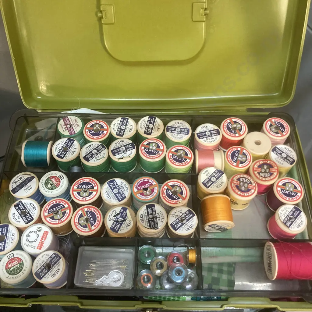 Green Plastic Sewing Box With Threads, Fabric Etc Image 1++