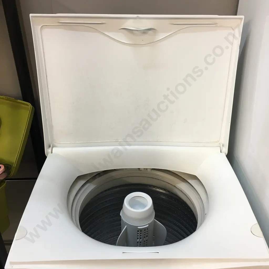 Fisher & Paykel 5.5Kg Elba Washing Machine, Serial NUT652608 Image 1++