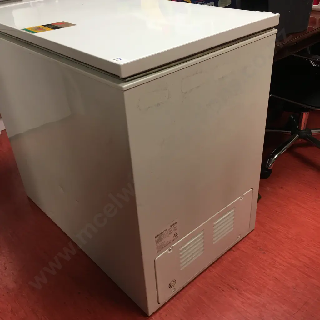 Westinghouse 320 Litre Chest Freezer, #WCM3200WA*12 Image 1++