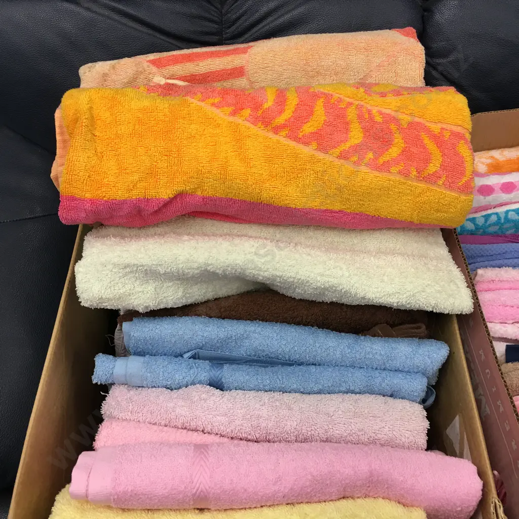 Box Lot Of Assorted Towels Image 1++