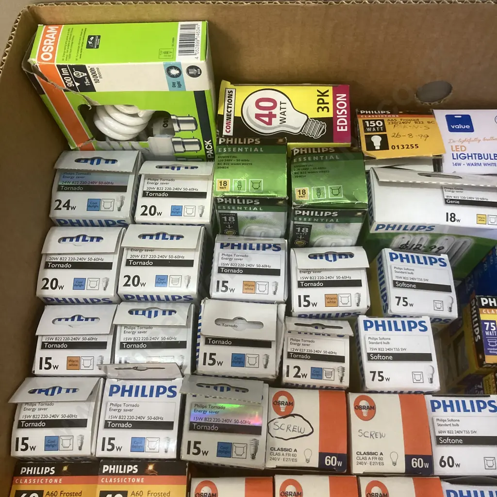 Box Lot Assorted Bulbs Image 1++