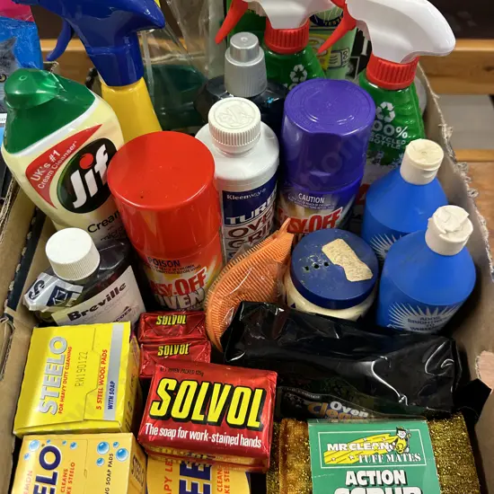 Box lot Steelo, Cleaning Products Etc