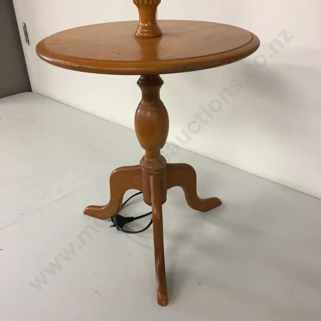 Vintage Rimu Tri Legged Standard Lamp Base With Table Image 1++