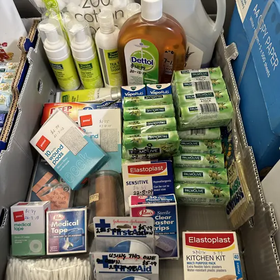 Box Lot Dettol, Tea Tree Items Etc