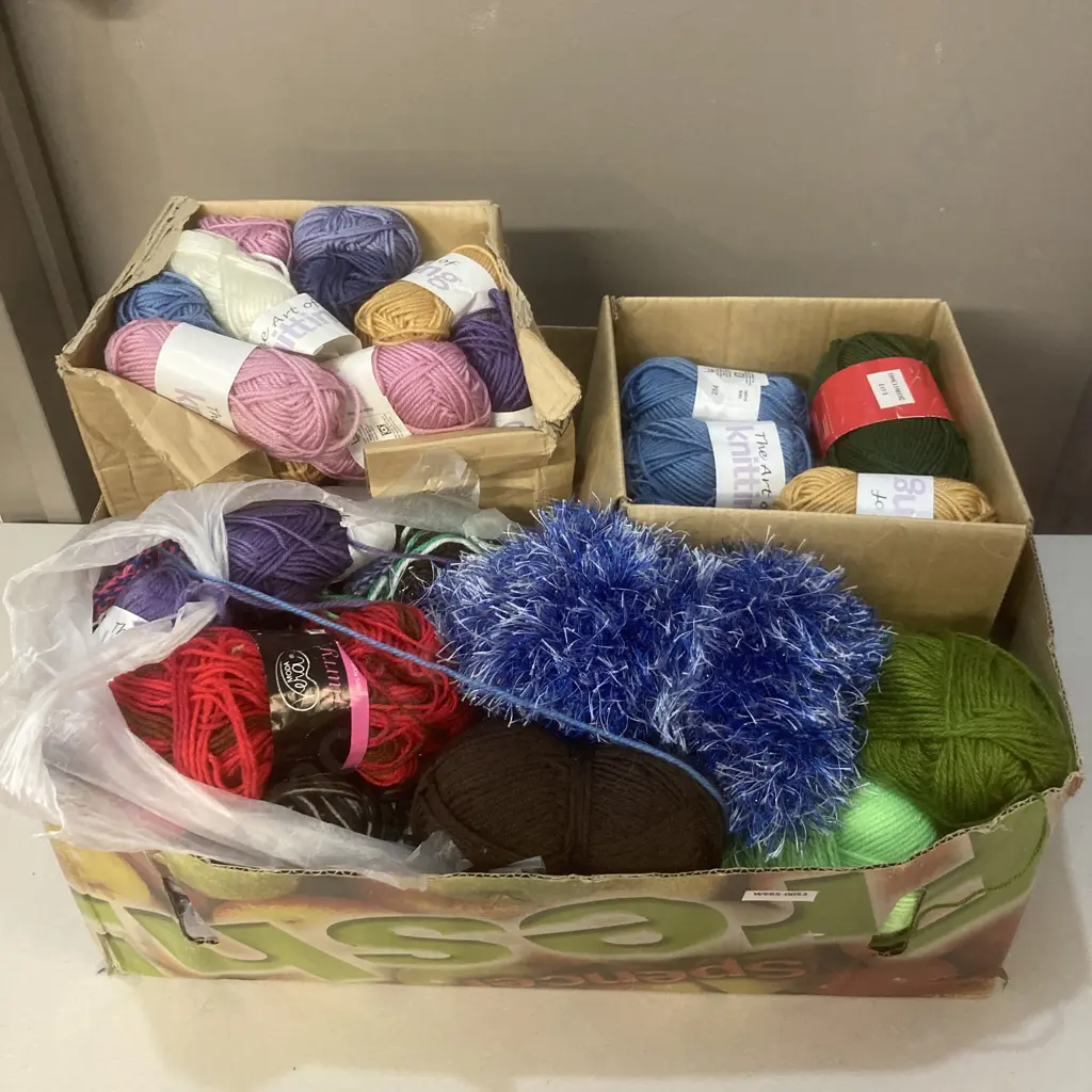 Box Lot Assorted Wool Image 1++