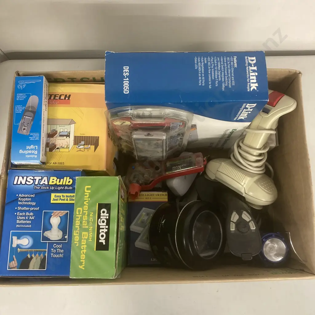 Box Lot Electronics Image 1++