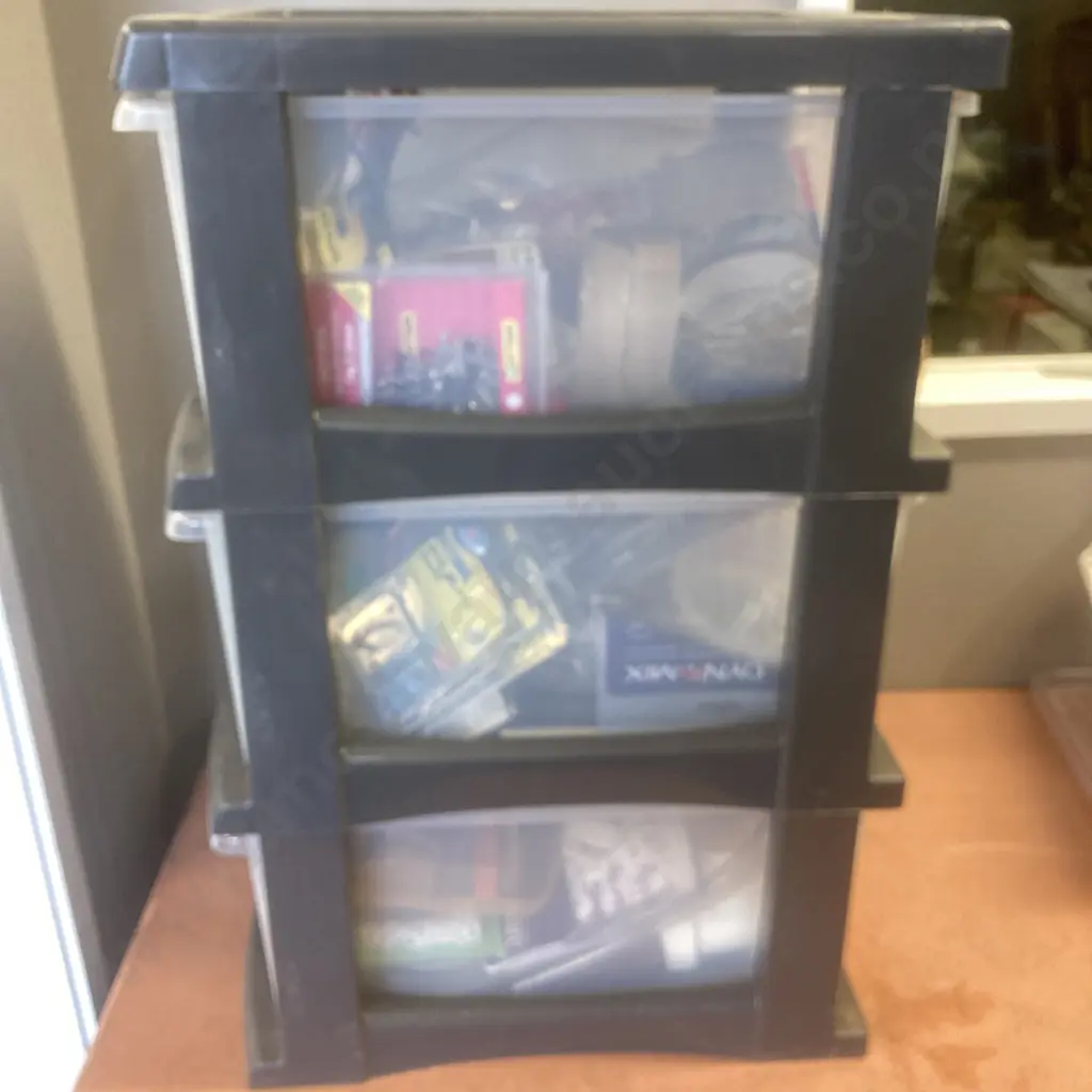 Taurus 3 Drawer Unit With Hardware, Screw & Nail Packs Etc Image 1++