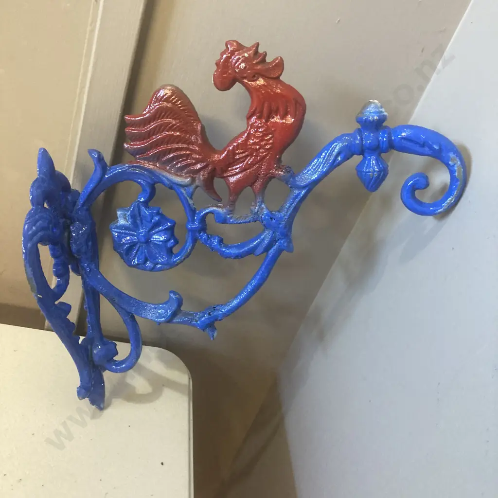 Cast Animal Door Stop & Ornate Rooster Wall Hanger Image 1++
