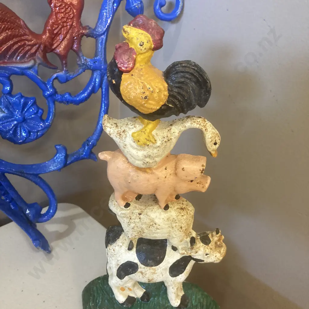 Cast Animal Door Stop & Ornate Rooster Wall Hanger Image 1++