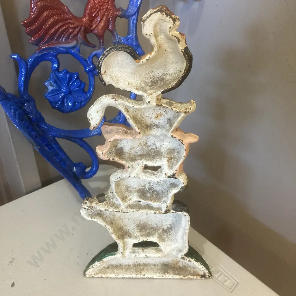 Cast Animal Door Stop & Ornate Rooster Wall Hanger Image 1++