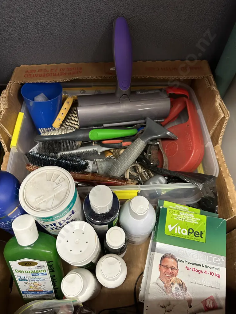 Box Lot Pet Items, Carpet Fresh Etc Image 1++