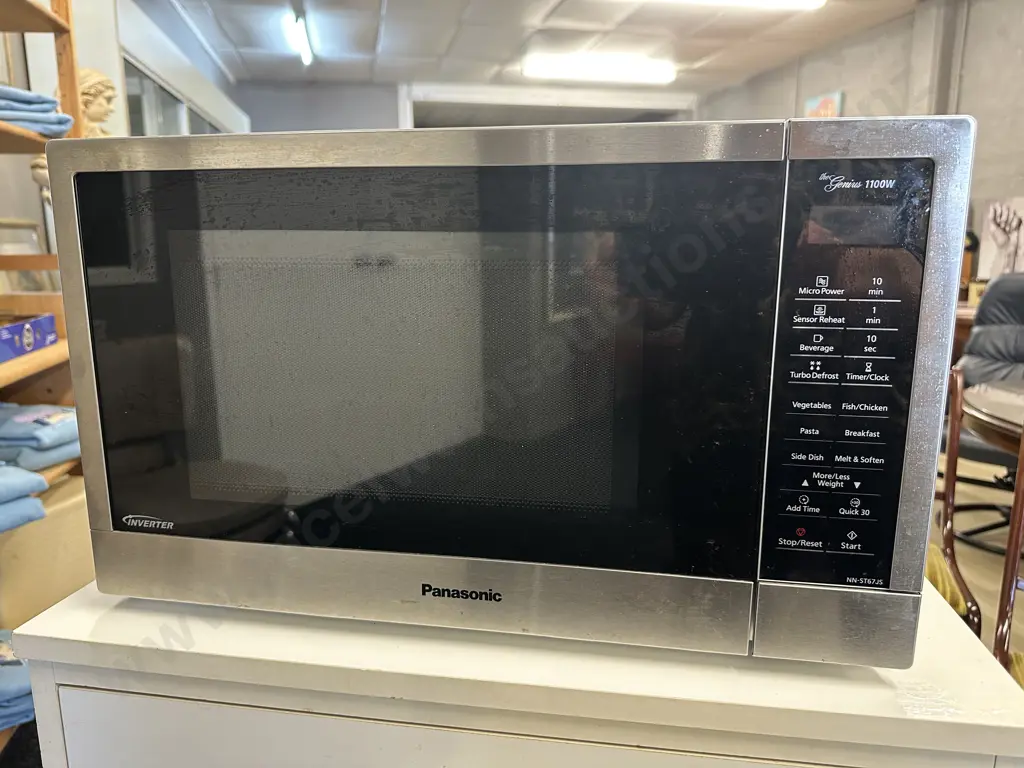 Panasonic Inverter The Genius 1100W Microwave With Manual, Model NN-ST67JS Image 1++