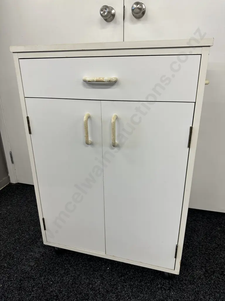 Mobile Cupboard, 2 Door, 1 Drawer, H88 W61 D38cm Image 1++