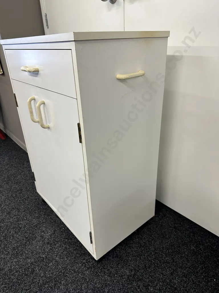 Mobile Cupboard, 2 Door, 1 Drawer, H88 W61 D38cm Image 1++