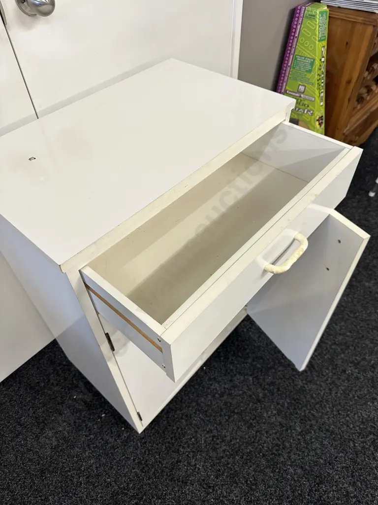 Mobile Cupboard, 2 Door, 1 Drawer, H88 W61 D38cm Image 1++