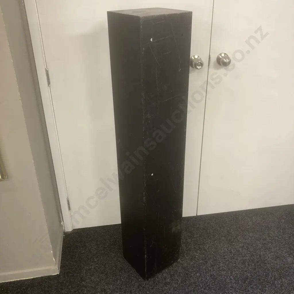 Metal Gun Cabinet With Keys, H132.5 W26 D22cm (Not Working) Image 1++