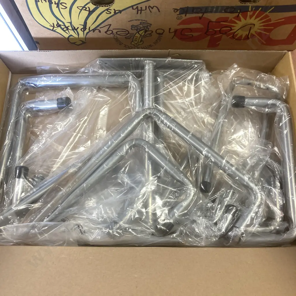 Box Lot Hook Set, Ropes, String, Pegs Image 1++