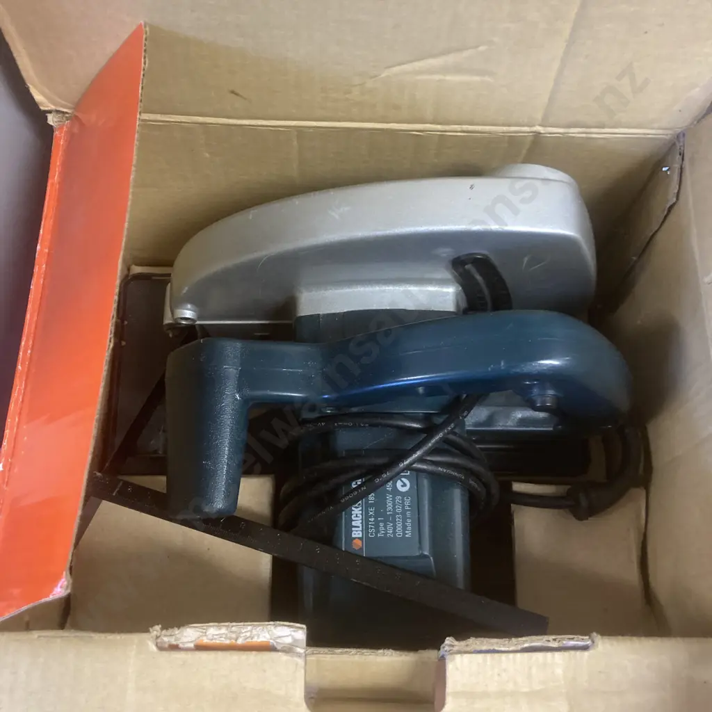 Lot of Five Black & Decker Power Tools Image 1++