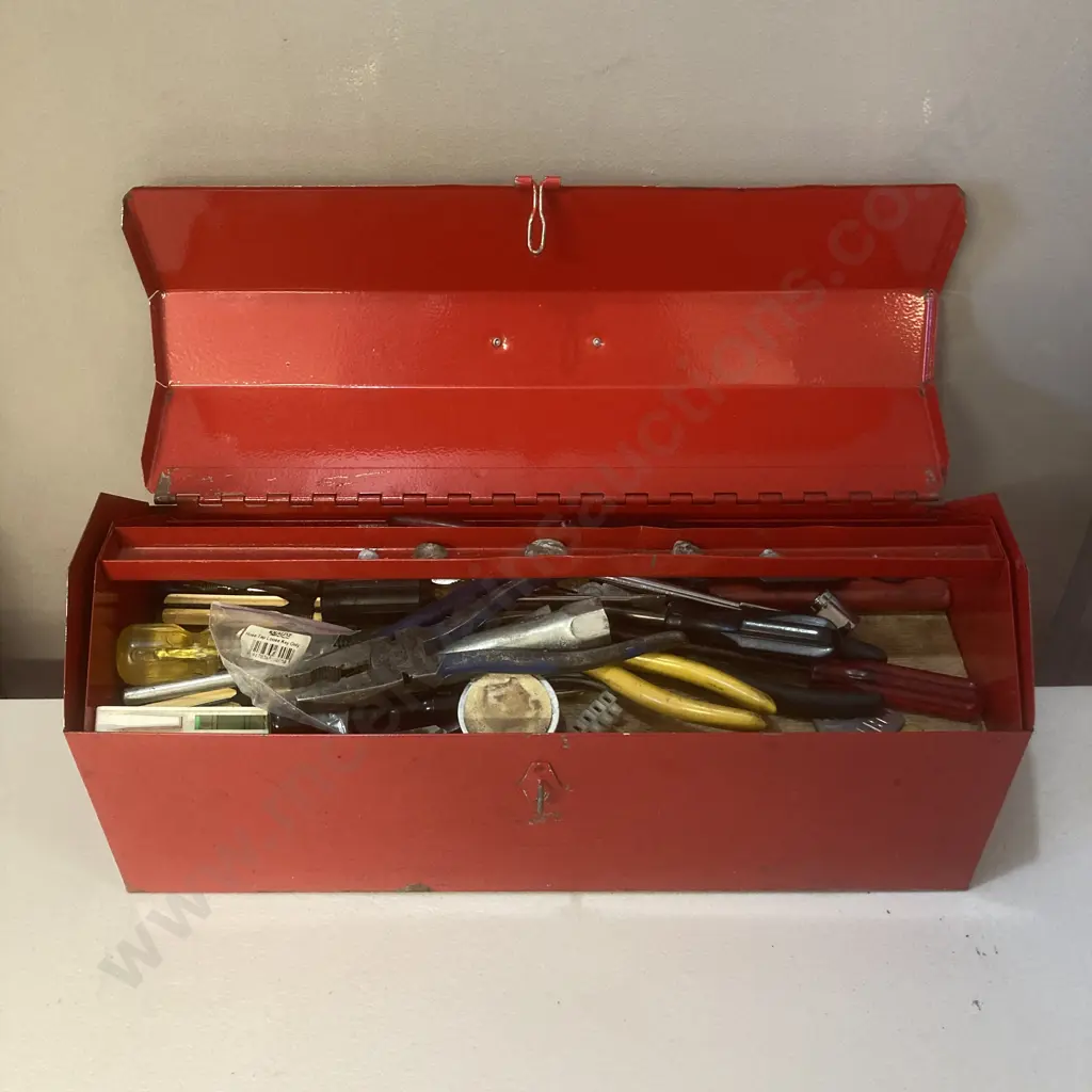 Red Steel Toolbox & Tools Image 1++