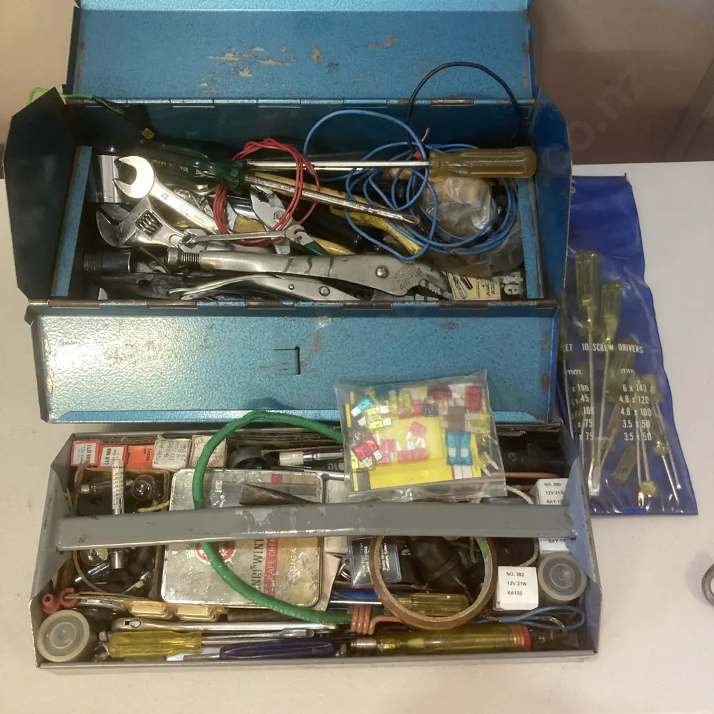 Vintage Blue Steel Toolbox & Tools Image 1++