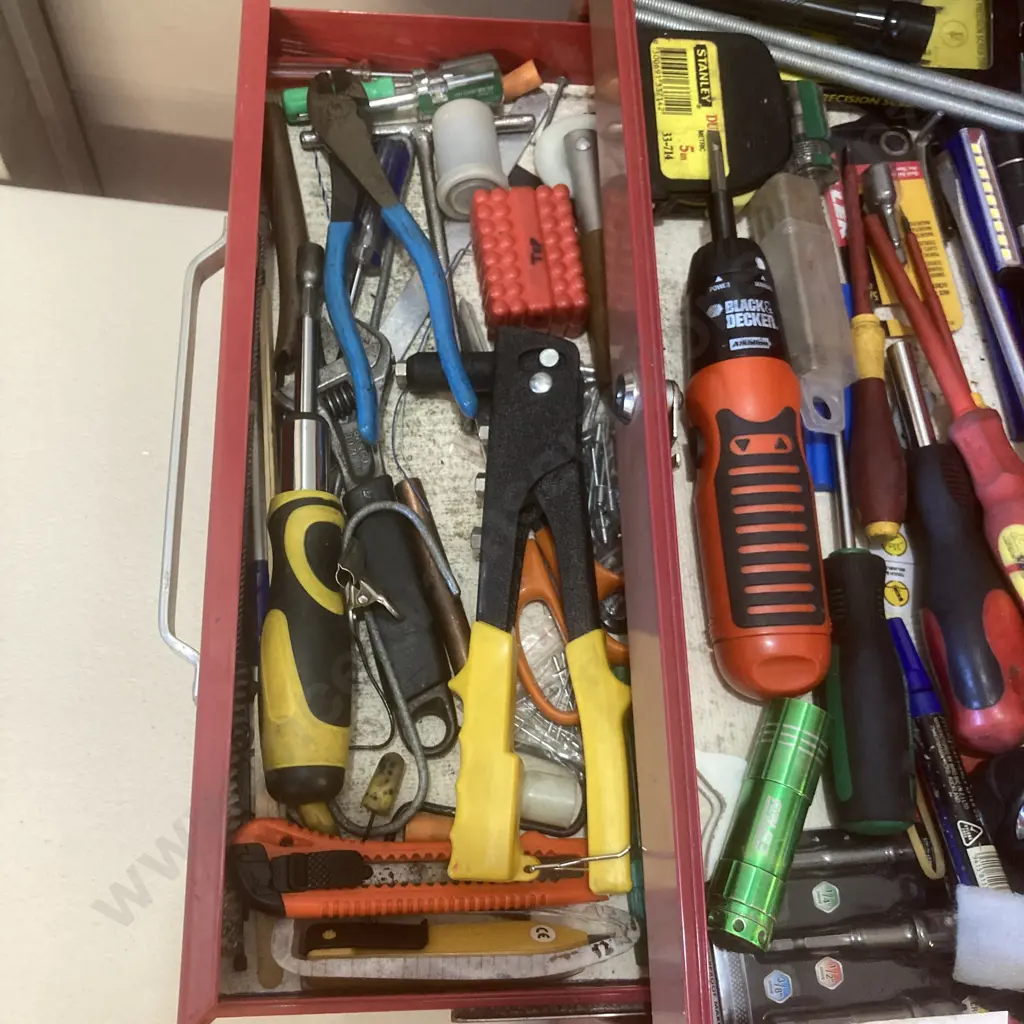 Red Steel Toolbox & Tools Image 1++
