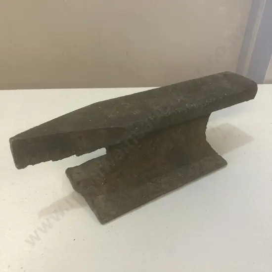 Anvil - H10 W31.5 D9.5cm