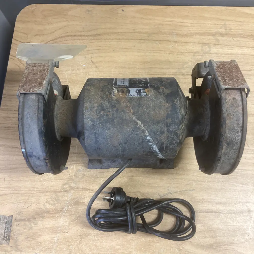 Bench Grinder - TDS 150 Image 1++