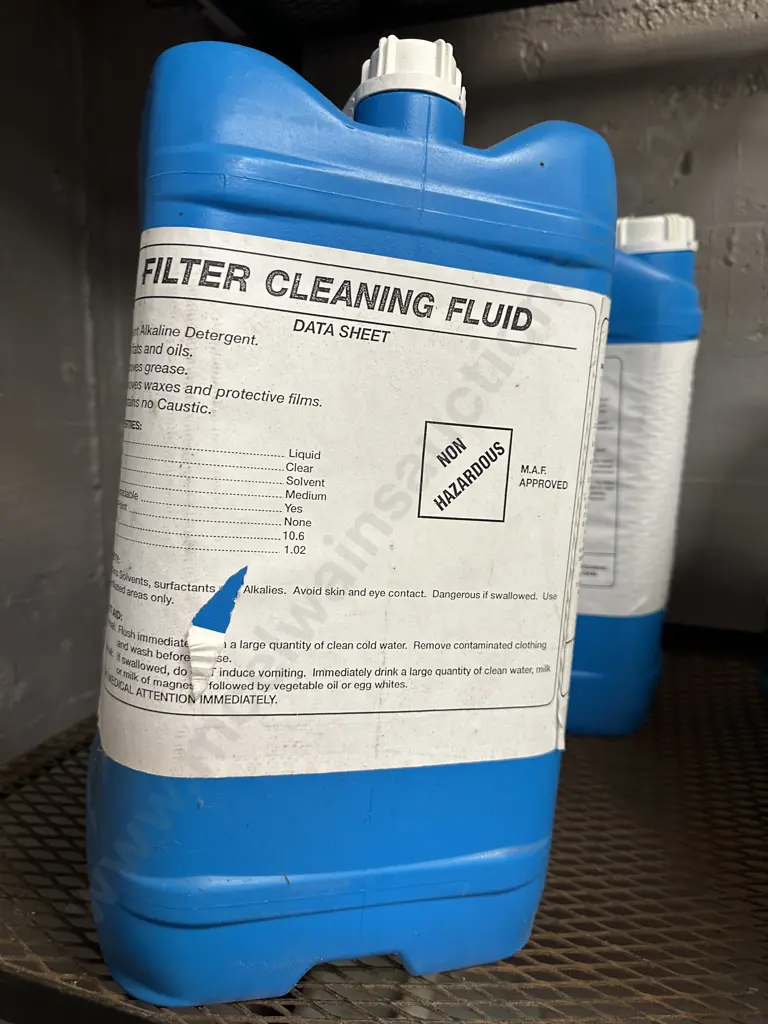 2 Containers of Filter Cleaning Fluid Image 1++