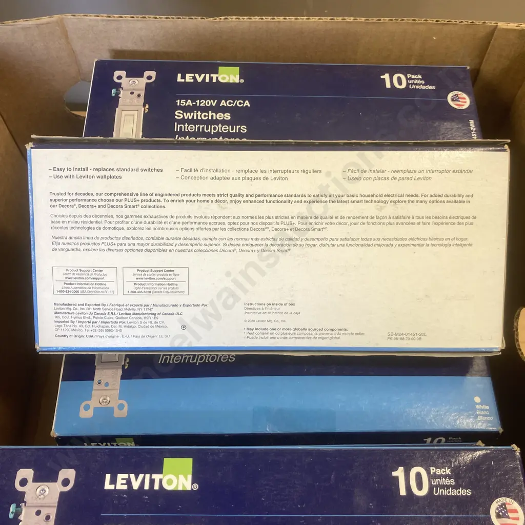 Box lot Leviton 15 A-120V AC/CA Toggle Switches, White Made In USA, 19 Boxes of 10 Image 1++