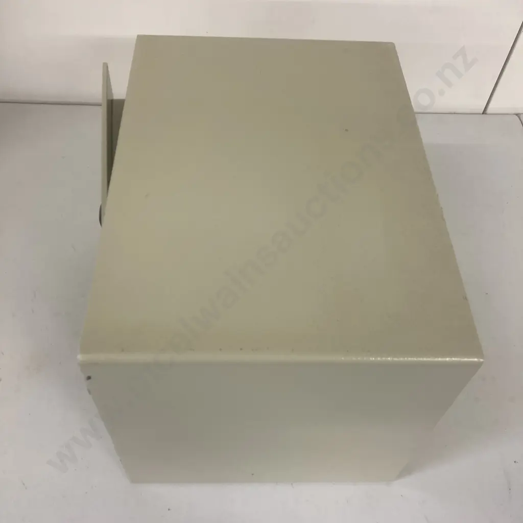 Dual Locking Electronic Safe H25 W35 D25cm (No Key) Image 1++