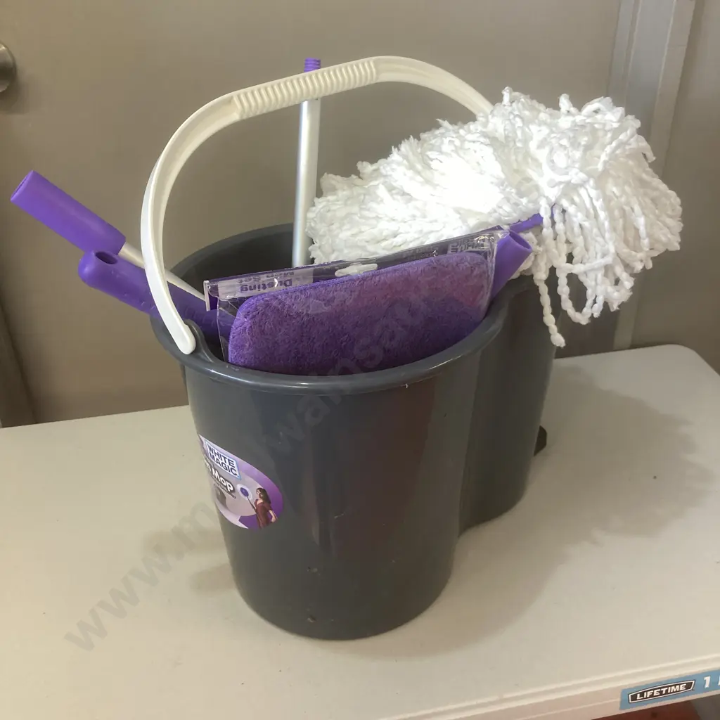 White Magic Spin Mop Image 1++