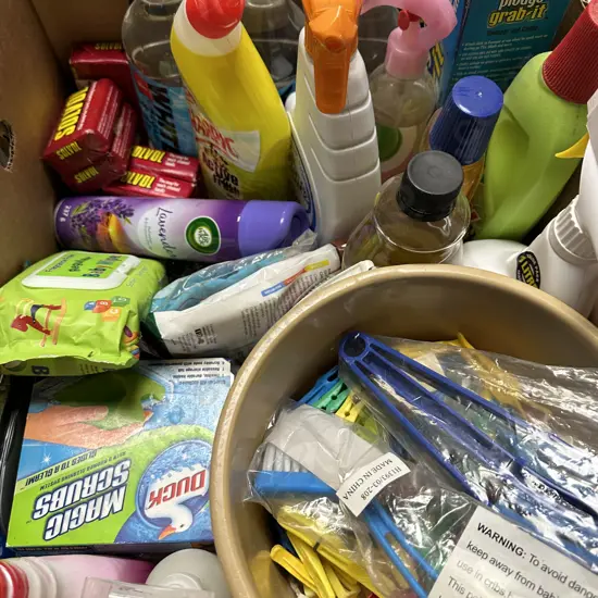 Box Lot Pledge, Pegs, Air Wick Etc