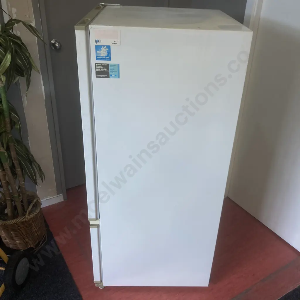 Fisher & Paykel Frigidaire Fridge With Drawer At Base, Model C365H Image 1++