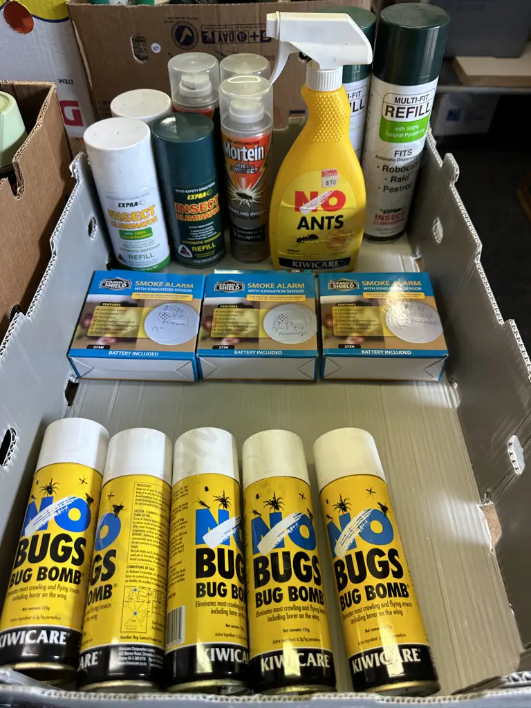 Box Lot Bug Bombs Etc Image 1++