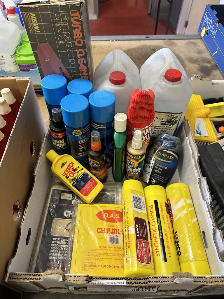 Box Lot Car Clean, Chamois Etc Image 1++