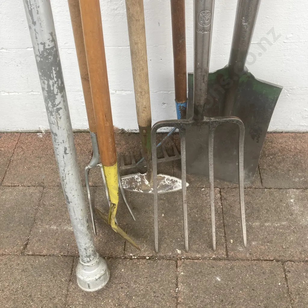 Assorted Garden Tools With Wooden Handles & a Steel Rammer Image 1++