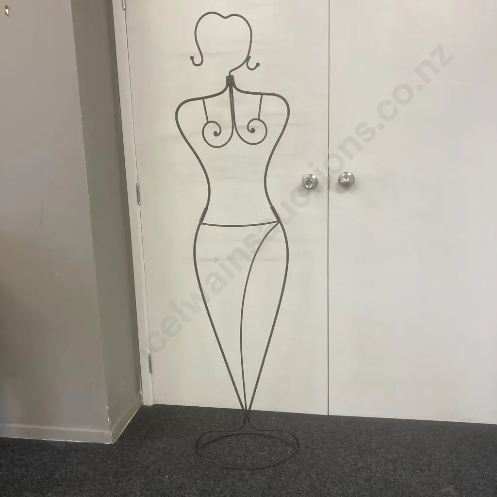 Black Steel Rod Female Mannequin, 167 x 43cm, 2 Pce Image 1++