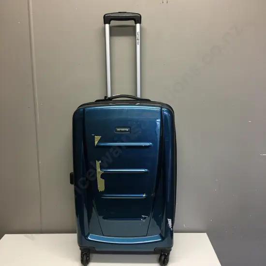 Samsonite Winfield 2 Deep Blue 4 Wheel Spinner Suitcase