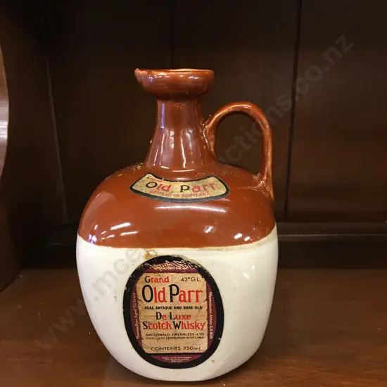 Rare Collectable Grand Old Parr De Luxe Real Antique And Rare Old Scotch Whiskey Stoneware Flagon