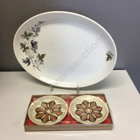 Boxed Pair Palissy Royal Worcester Brown Floral Pin Dishes & a Crown Lynn Vintage 982 Oval Dinner Plate