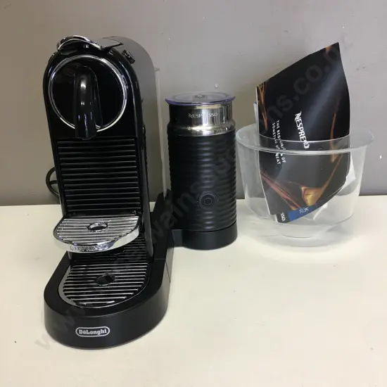 Nespresso CitiZ&milk Black With Clear Capsule Holder