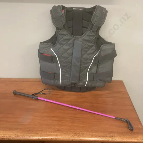 Equestrians Protective Vest With Pink Horse Whip, Smart Rider Level 3 Adult XS