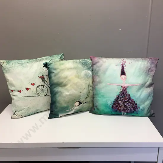 Lot of 3 "Red Peach" Cushions