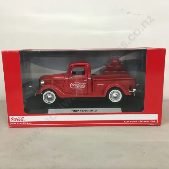 Coca-Cola 1937 Ford Pickup Truck, 6 Bottle Carton Accessories 1/24 Diecast Model Car Motorcity Classics