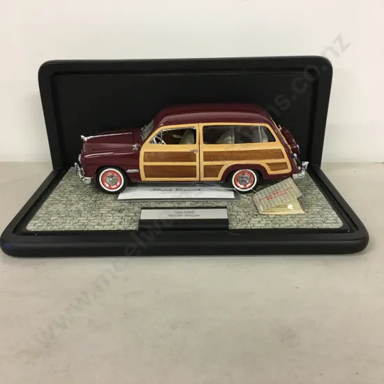 1949 Ford Woody Wagon 1/24 Franklin Mint Precision Model - With COA & Case